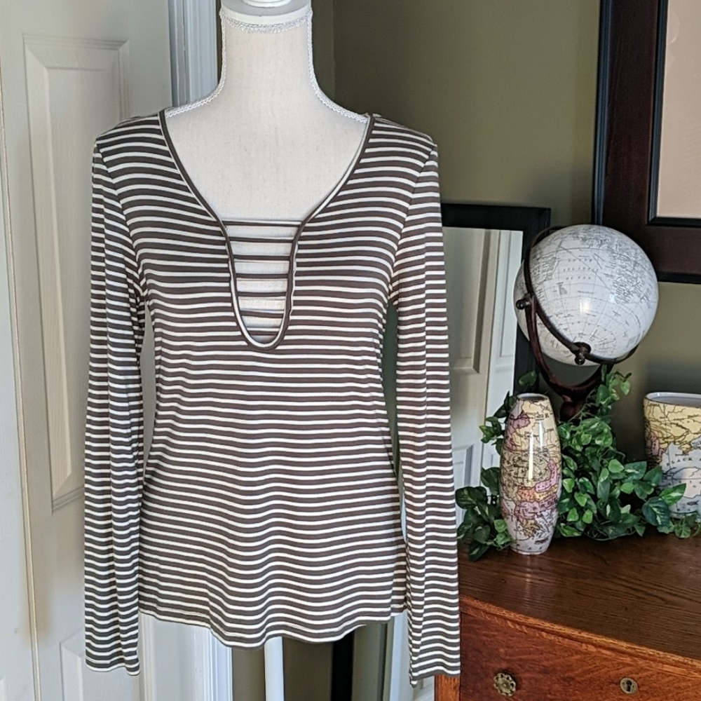 Buckle Fitz + Eddi shirt NWOT